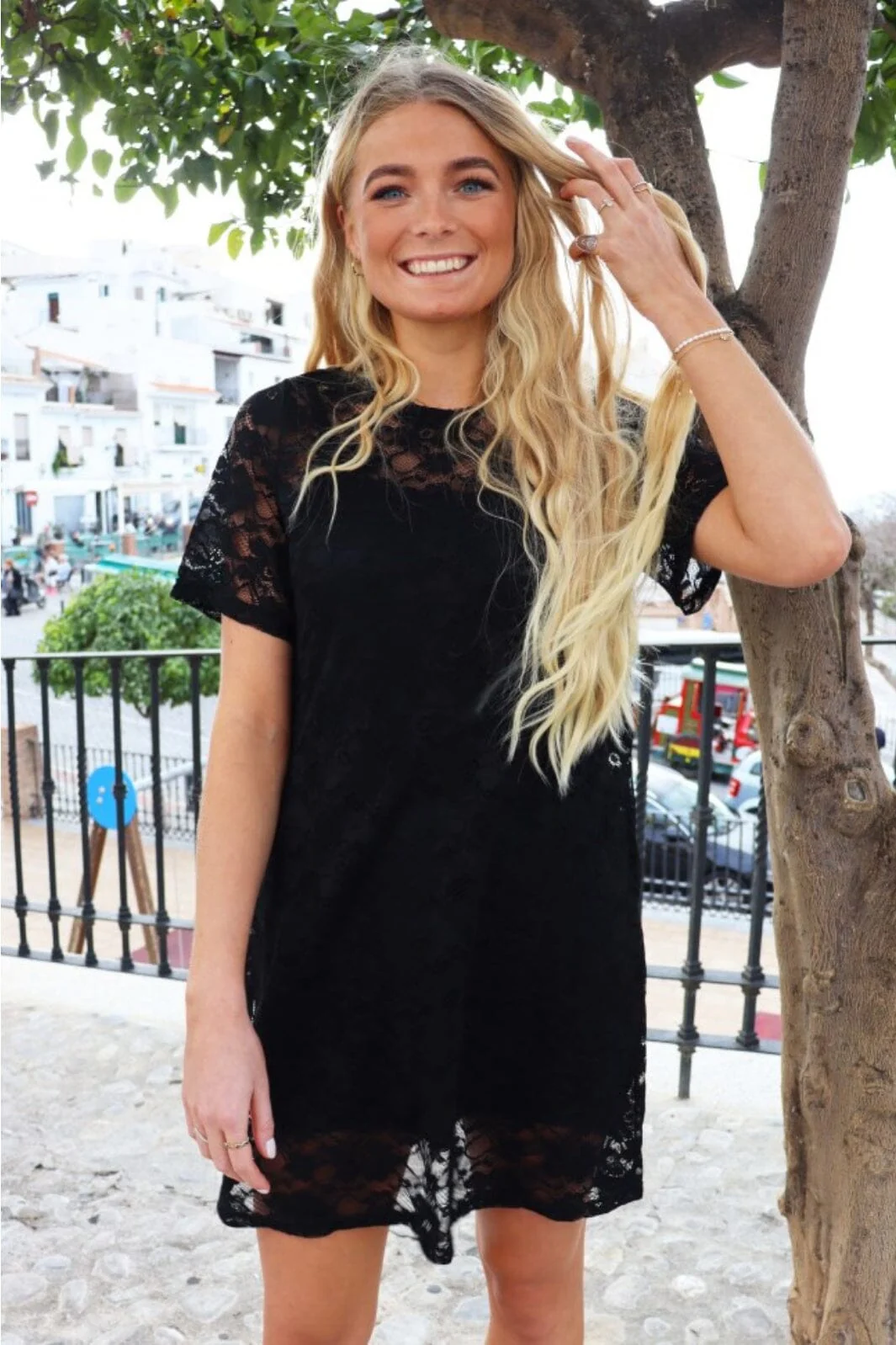 Liberte Isa-Ss-Lace-Dress