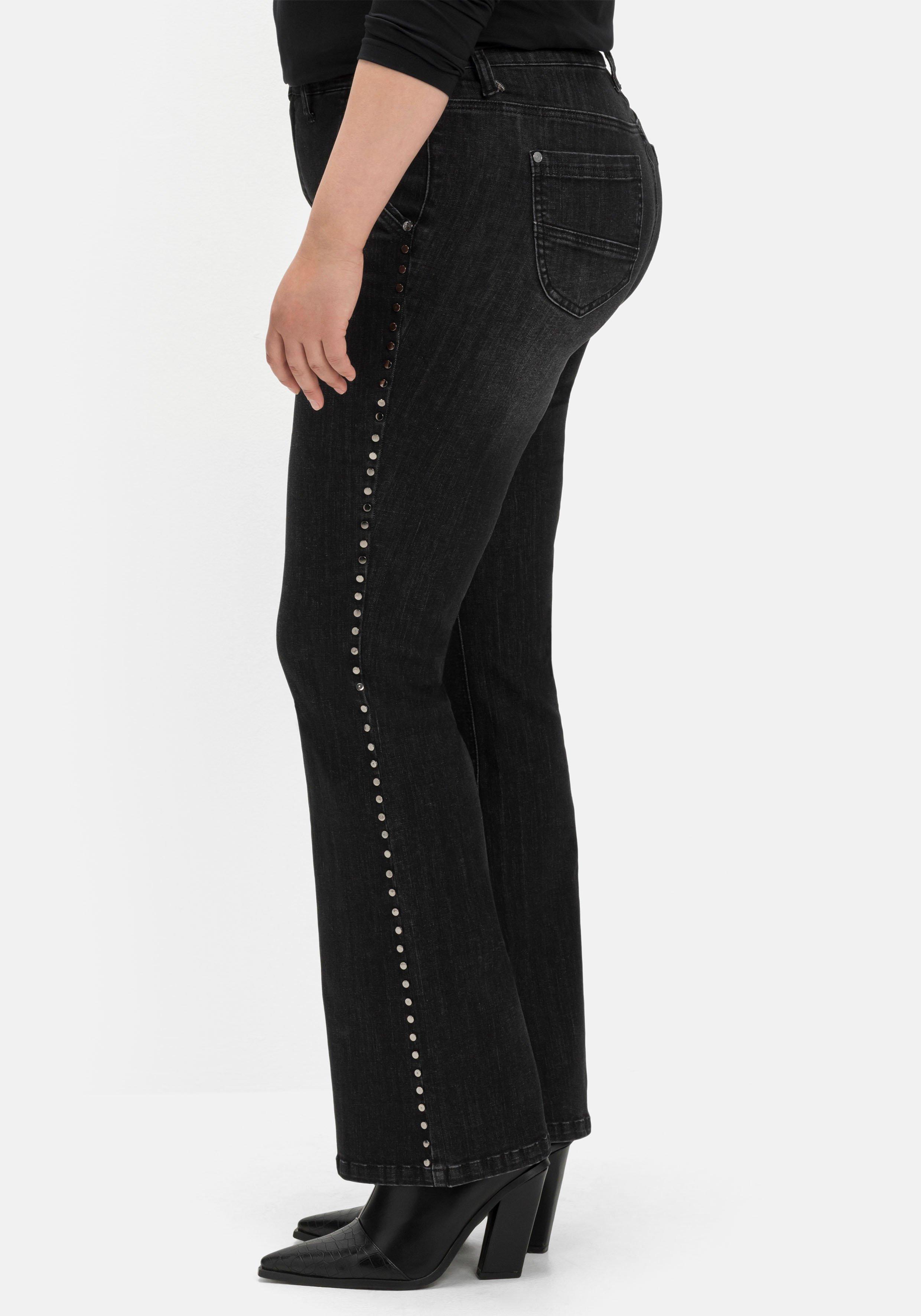 Bootcut-Jeans mit Nieten seitlich, in High-Heel-Länge