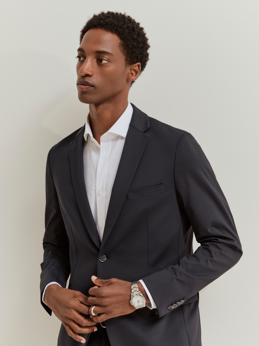 Traveler blazer slim fit em tecido técnico
