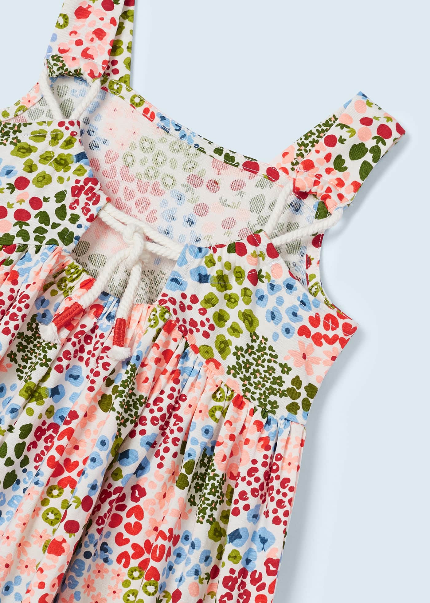 Vestido estampado em algodão sustentável para meninas