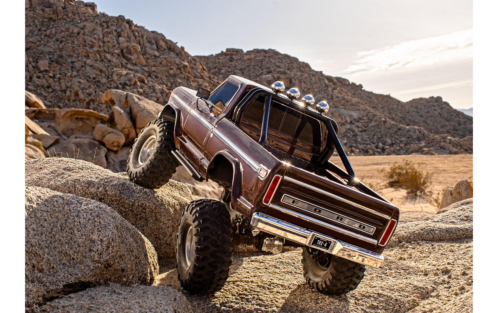 Scale Crawler TRX-4 Ford F-150 XLT HighTrail Braun ARTR 1:10<br>Rockcrawler mit 1979 Ford F-150 Pickup Karosserie