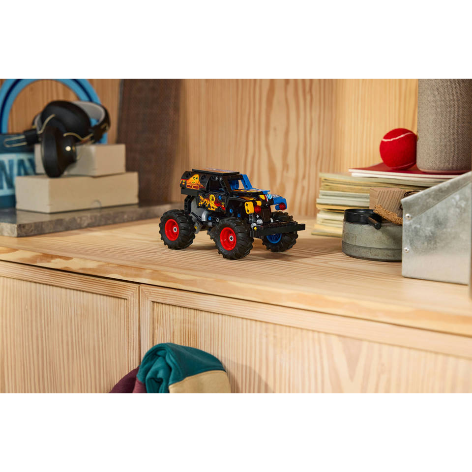 LEGO Technic Monster Jam Grave Digger vuur en ijs 42219