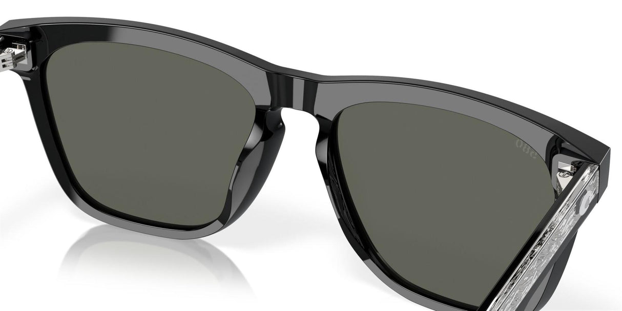 Costa<br>Ulu Black Polarized