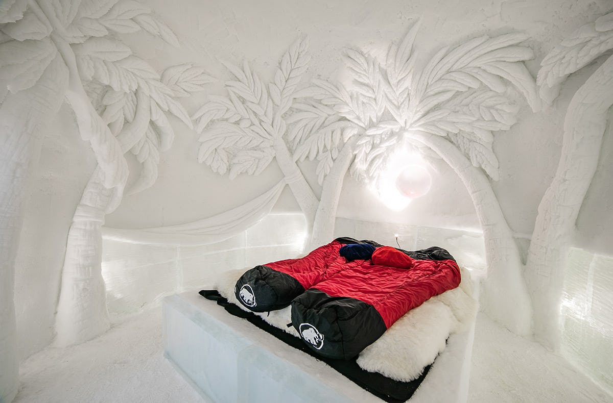 Iglu-Übernachtung in Gstaad als besondere Geschenkidee