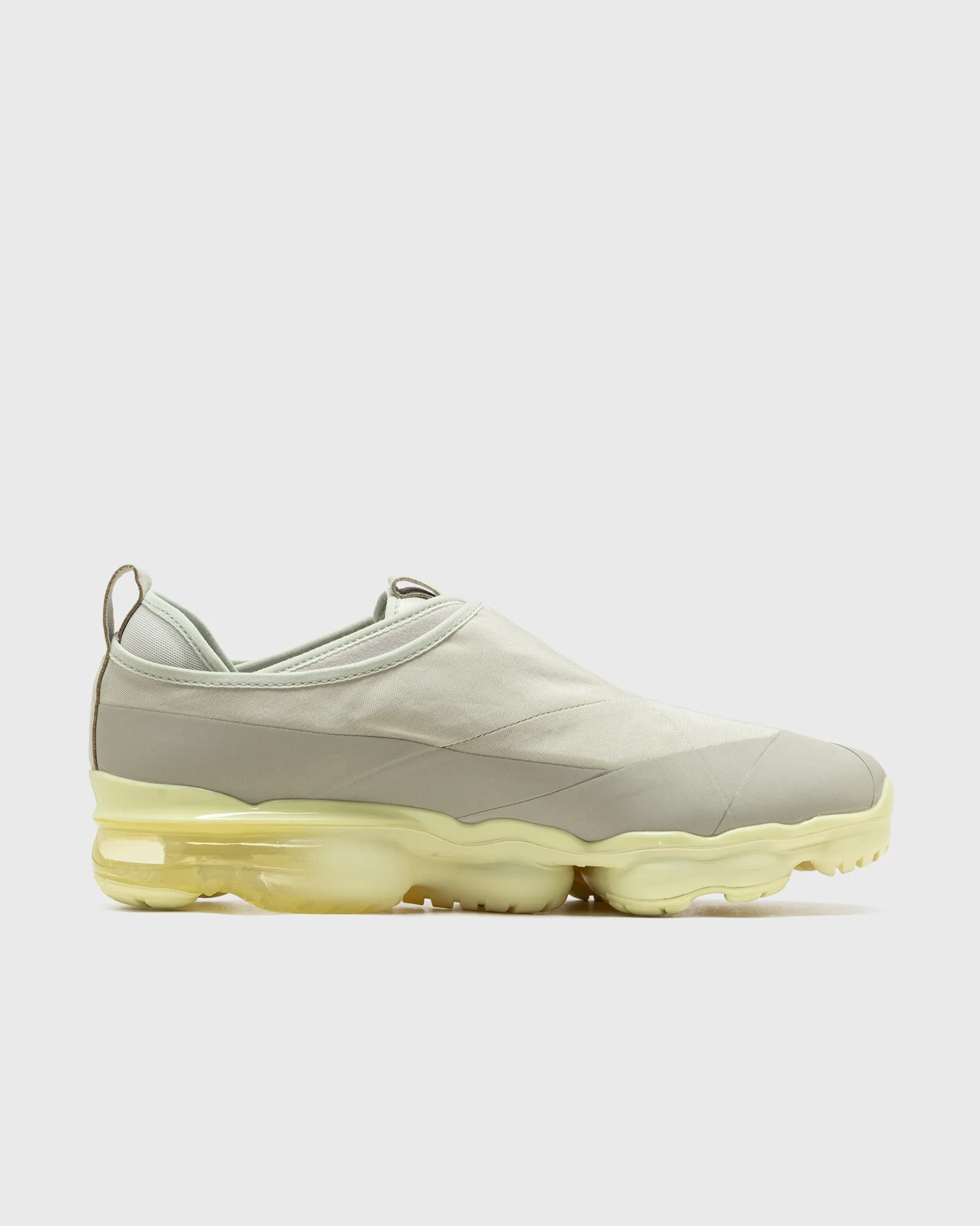 Nike AIR VAPORMAX MOC ROAM 'Light Stone'