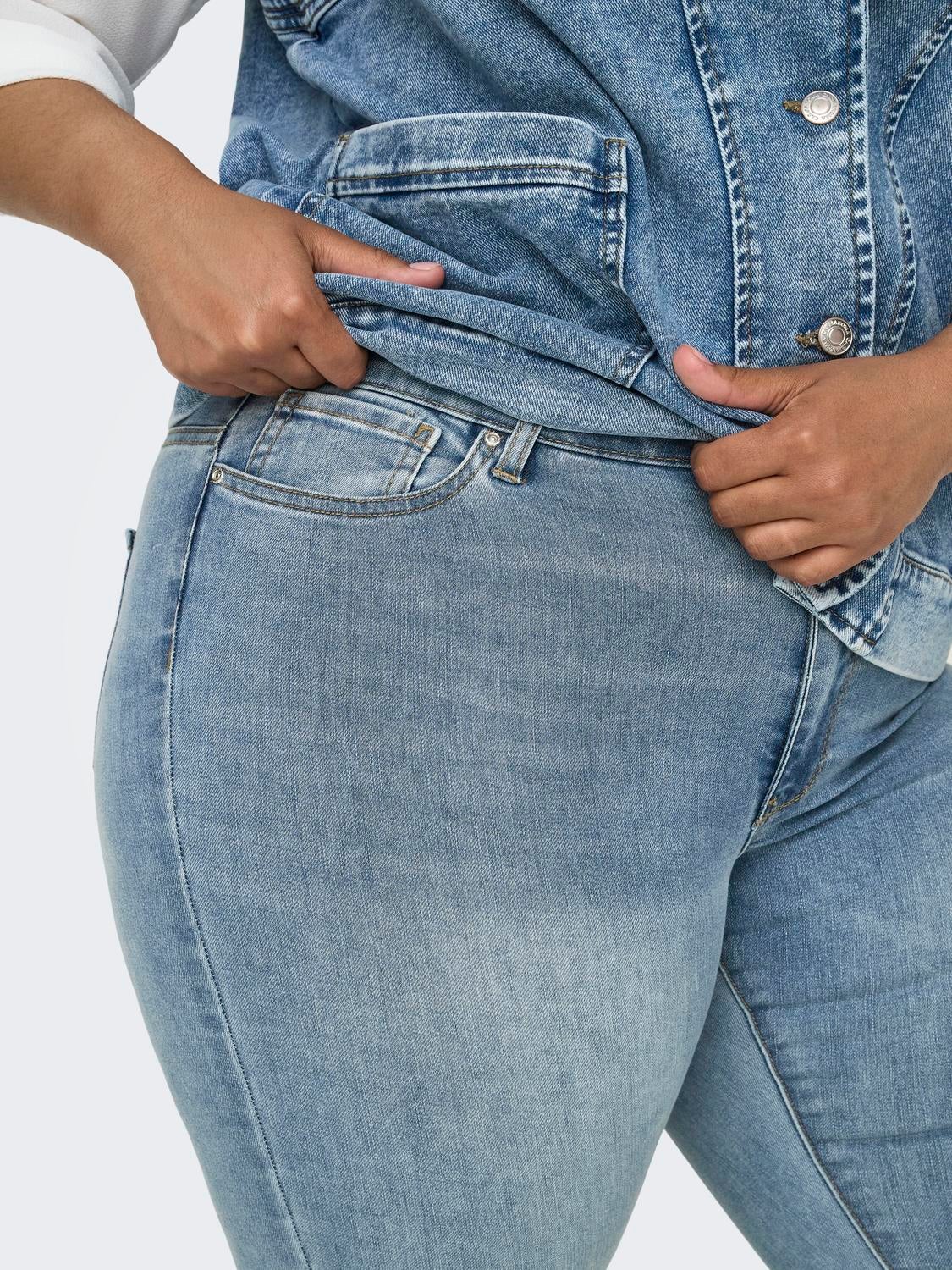 CARROSE Hohe Taille Skinny Fit Jeans Light Blue Denim