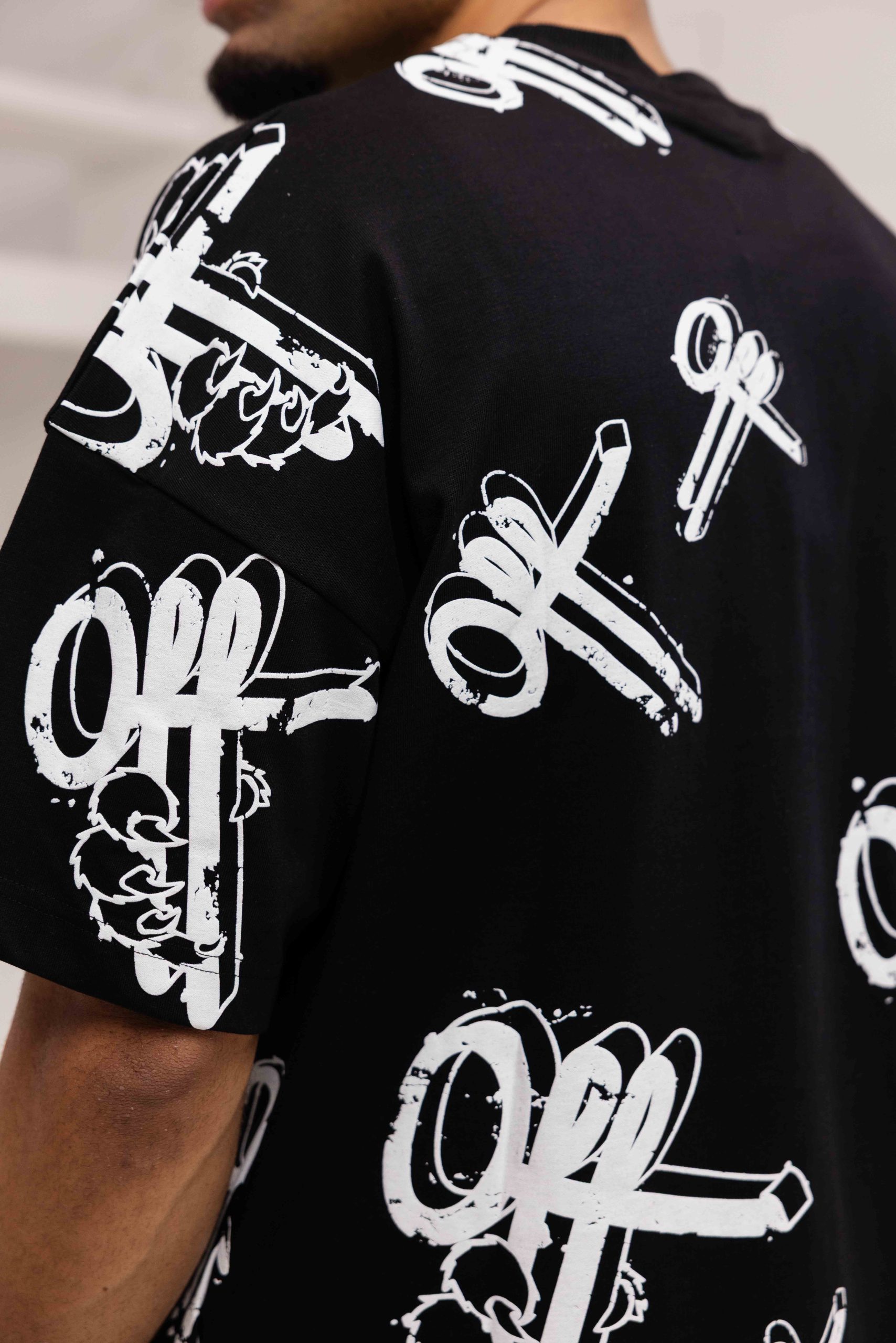 Off The Pitch Off Mark Loose Fit T-shirt Heren Zwart/Wit