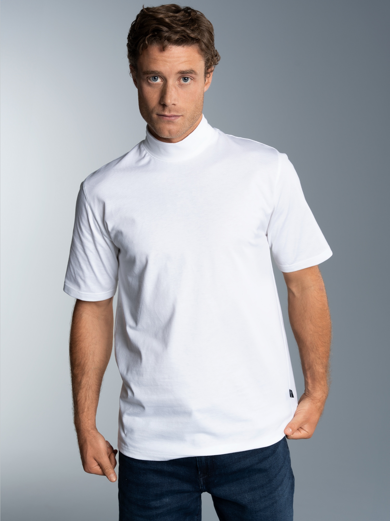 T-Shirt mit Stehkragen Weiss