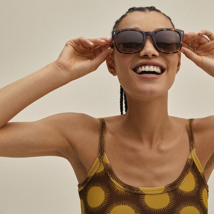 Pilgrim KATYA recycled sunglasses tortoise brown/gold Brun