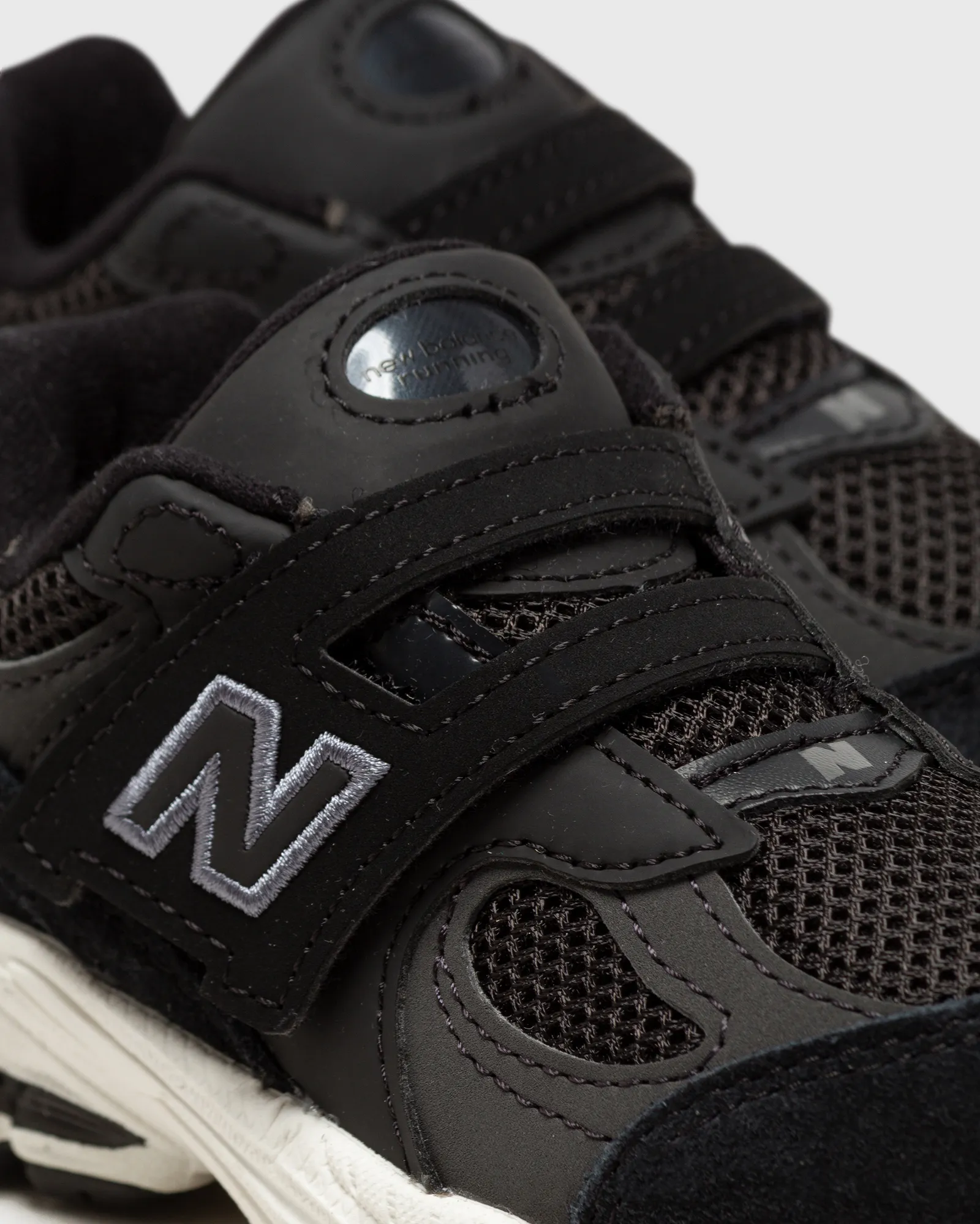 New Balance IV2002V1