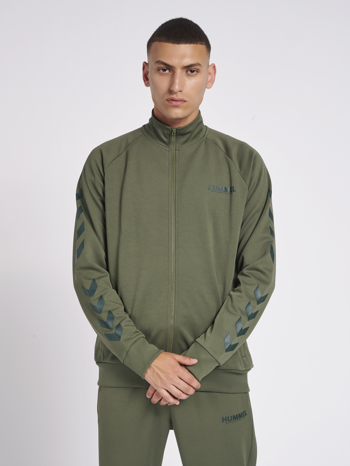 hmlLEGACY POLY ZIP JACKET