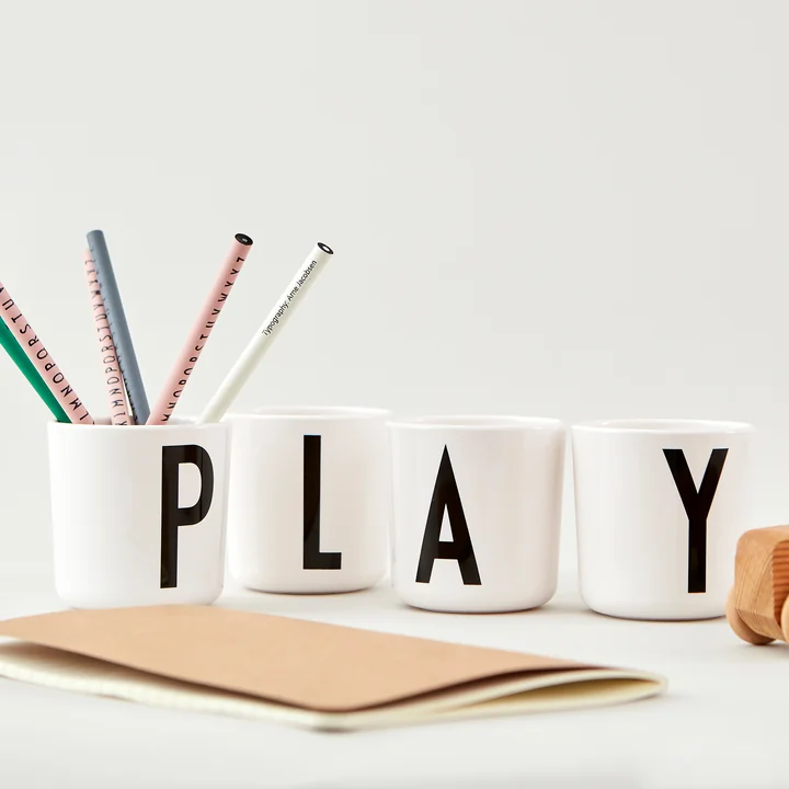 Design Letters - AJ Ecozen Becher X