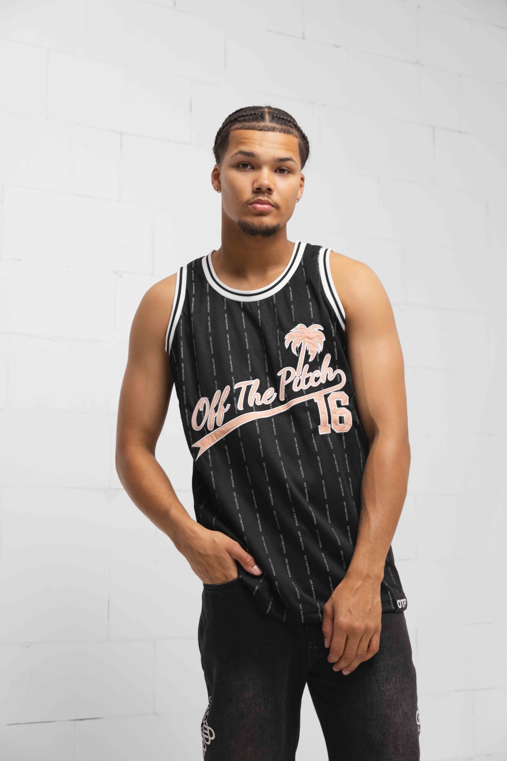 Off The Pitch Tropea Basketball Top Heren Zwart