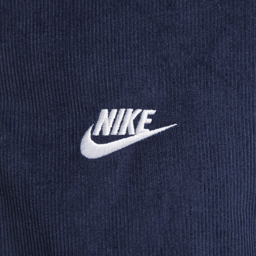 Nike Sportswear Club