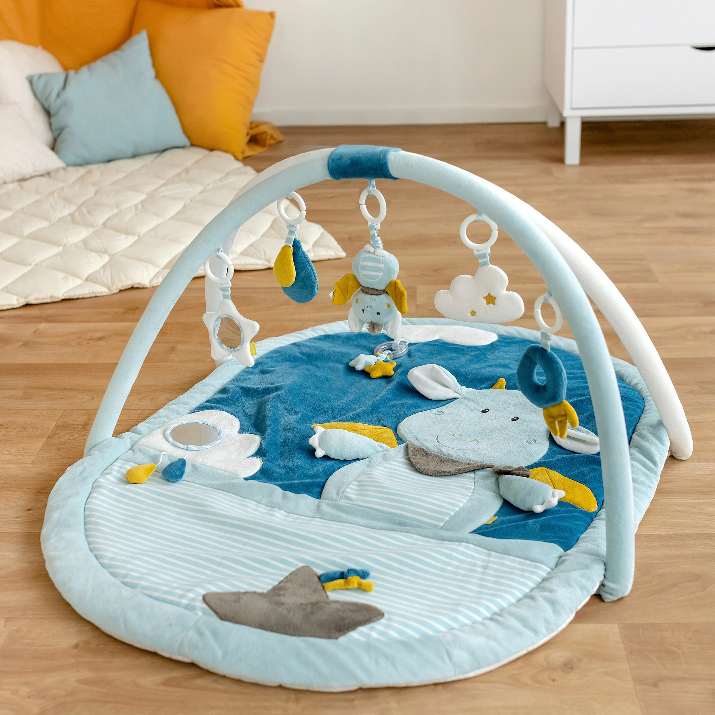 Fehn Spielbogen mit 3-D-Activity-Decke Little Castle