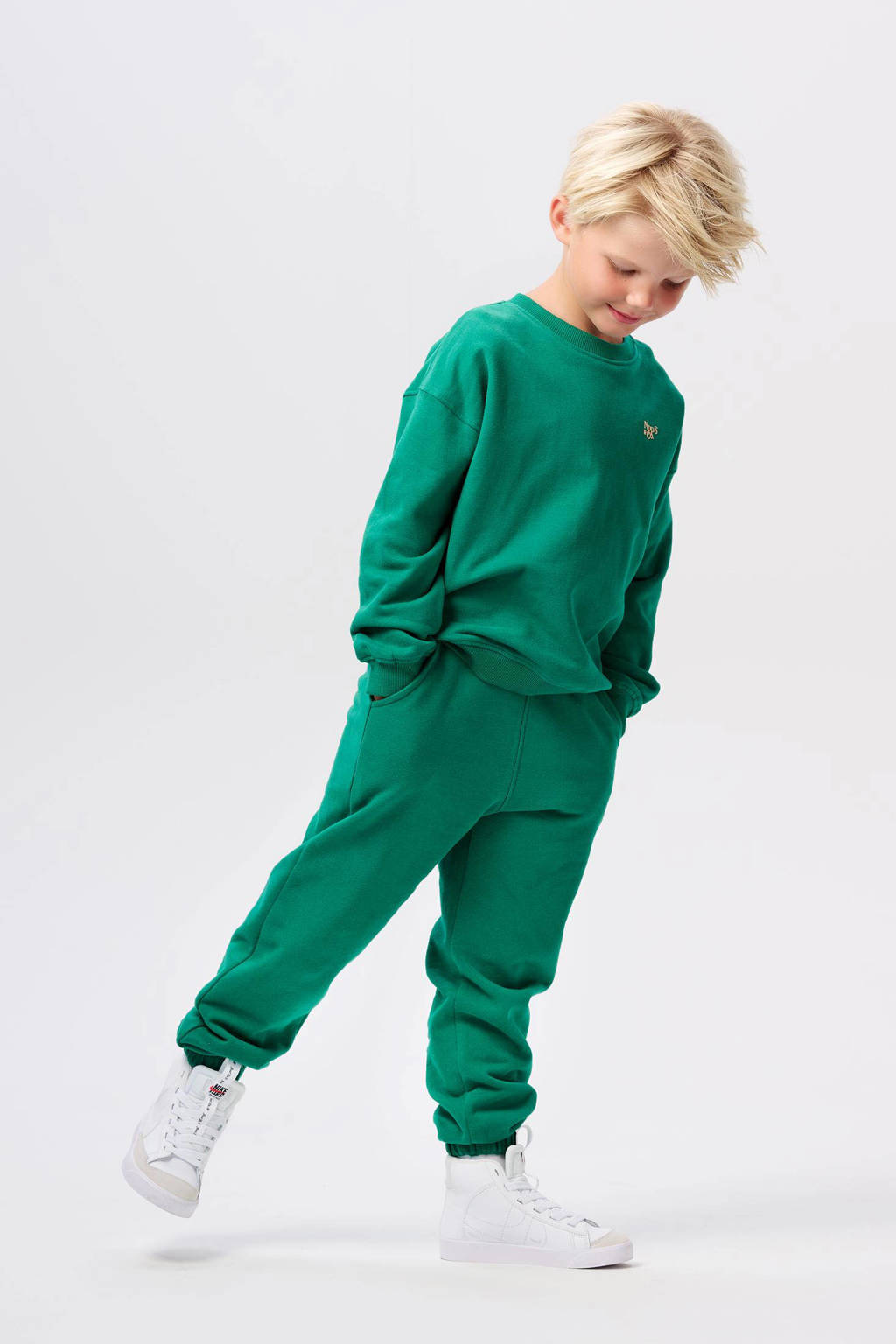 Noppies regular fit broek Nandyal van katoen felgroen