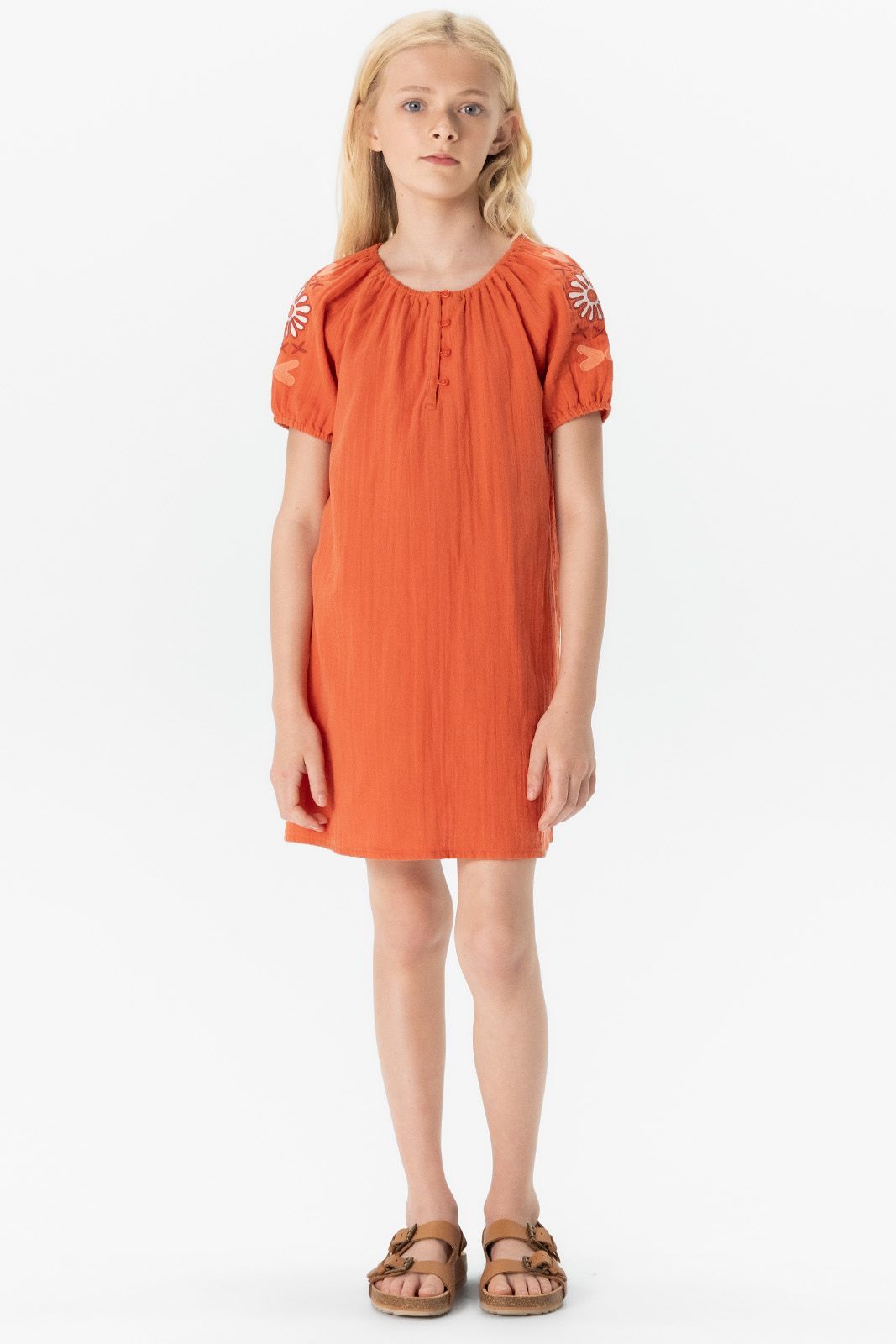 Warm oranje mousseline jurk met embroidery