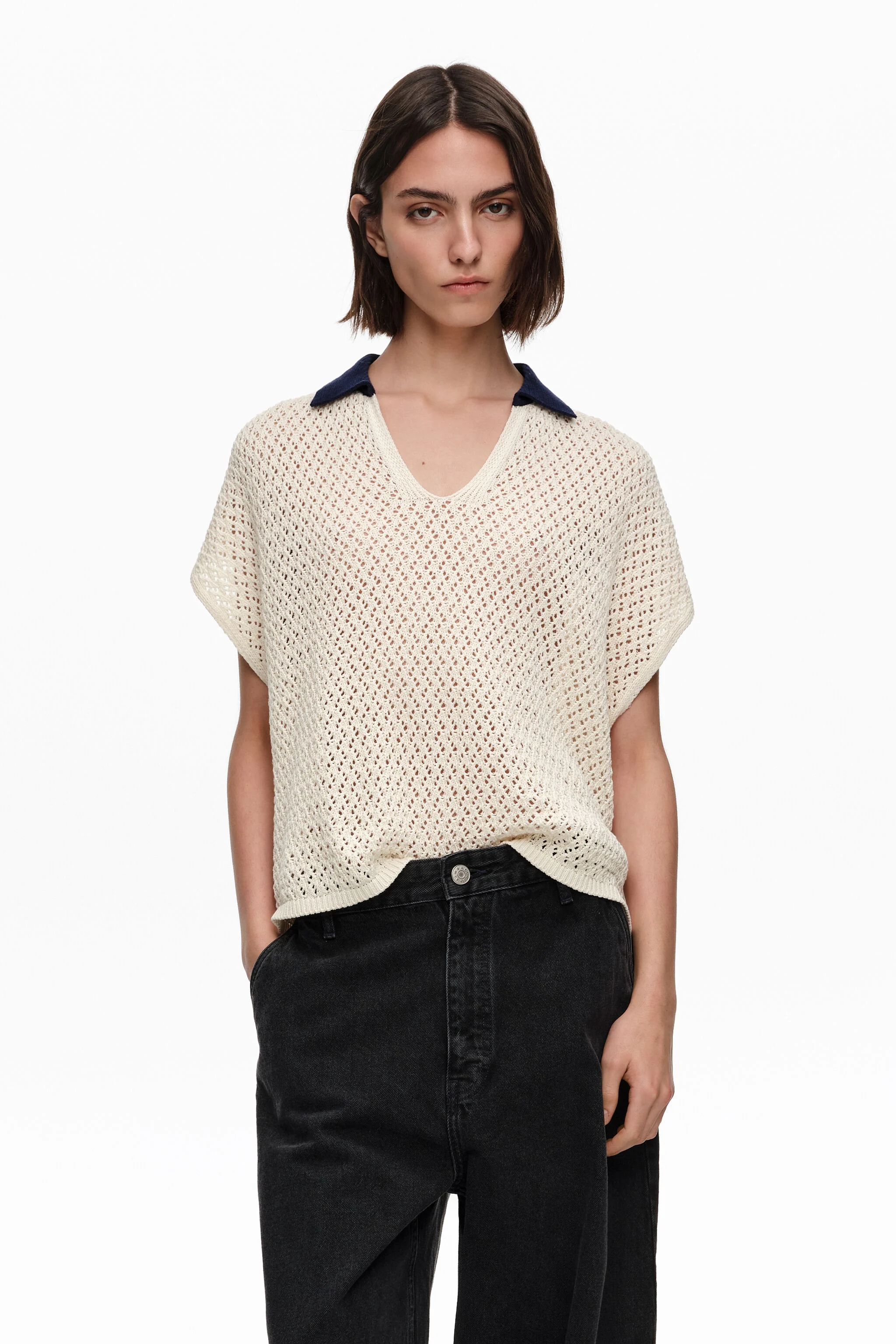 Camisa polo de algodão vazado cor marfim