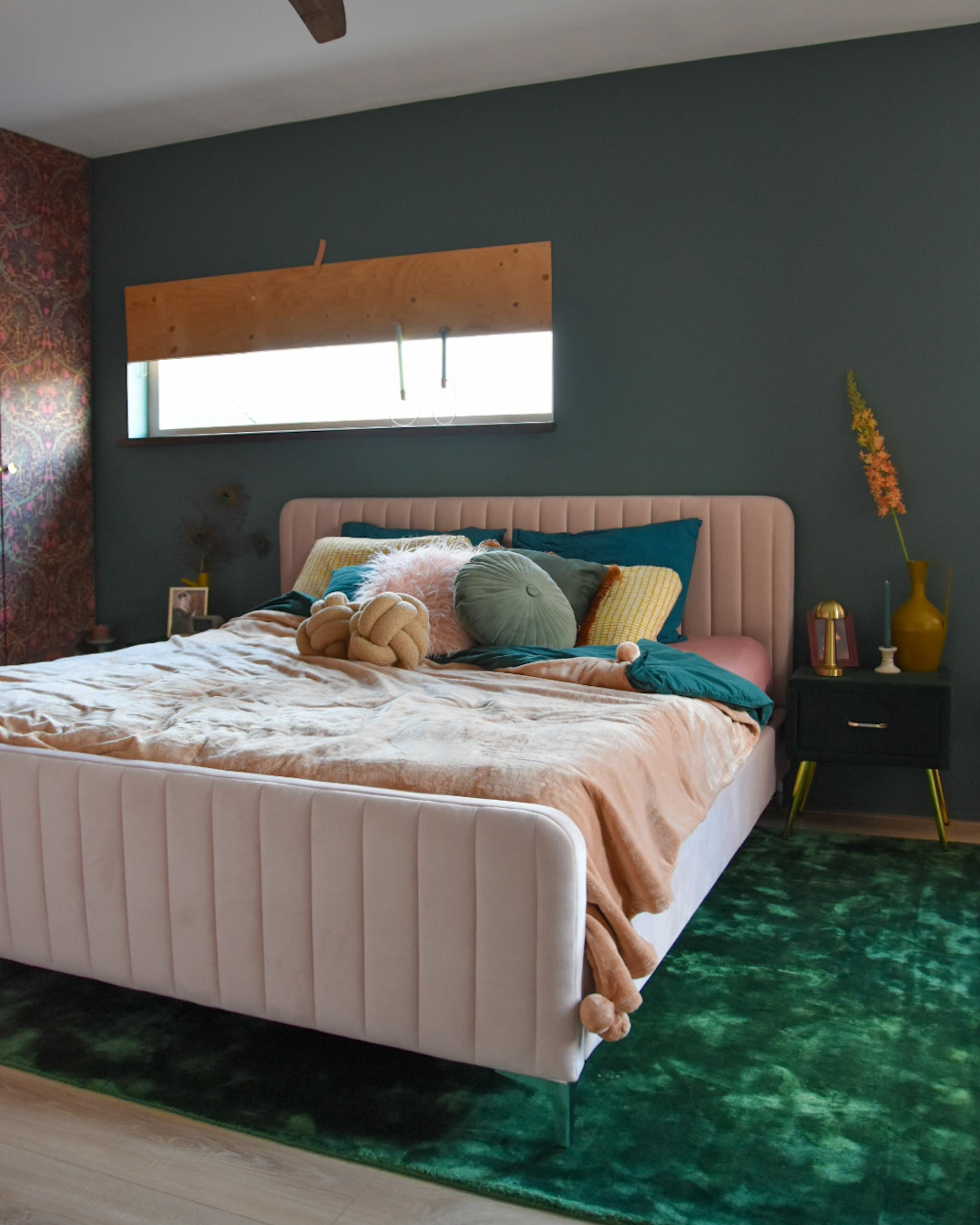Bed Fluweel LUNAN 180 x 200 cm Pastelroze