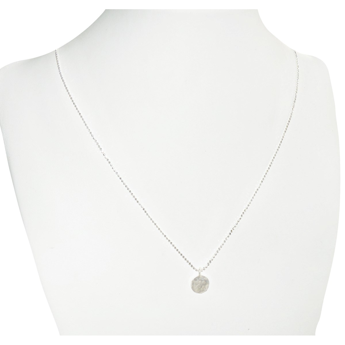 Collier orné de pendentif pastille  rond martelé martelée argent 925