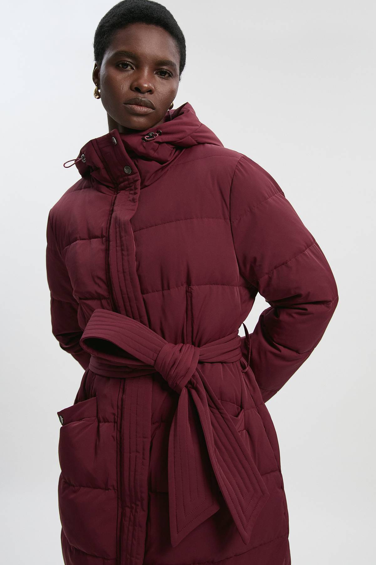KarenMillen Manteau Mi-Long en Duvet Véritable avec Ceinture