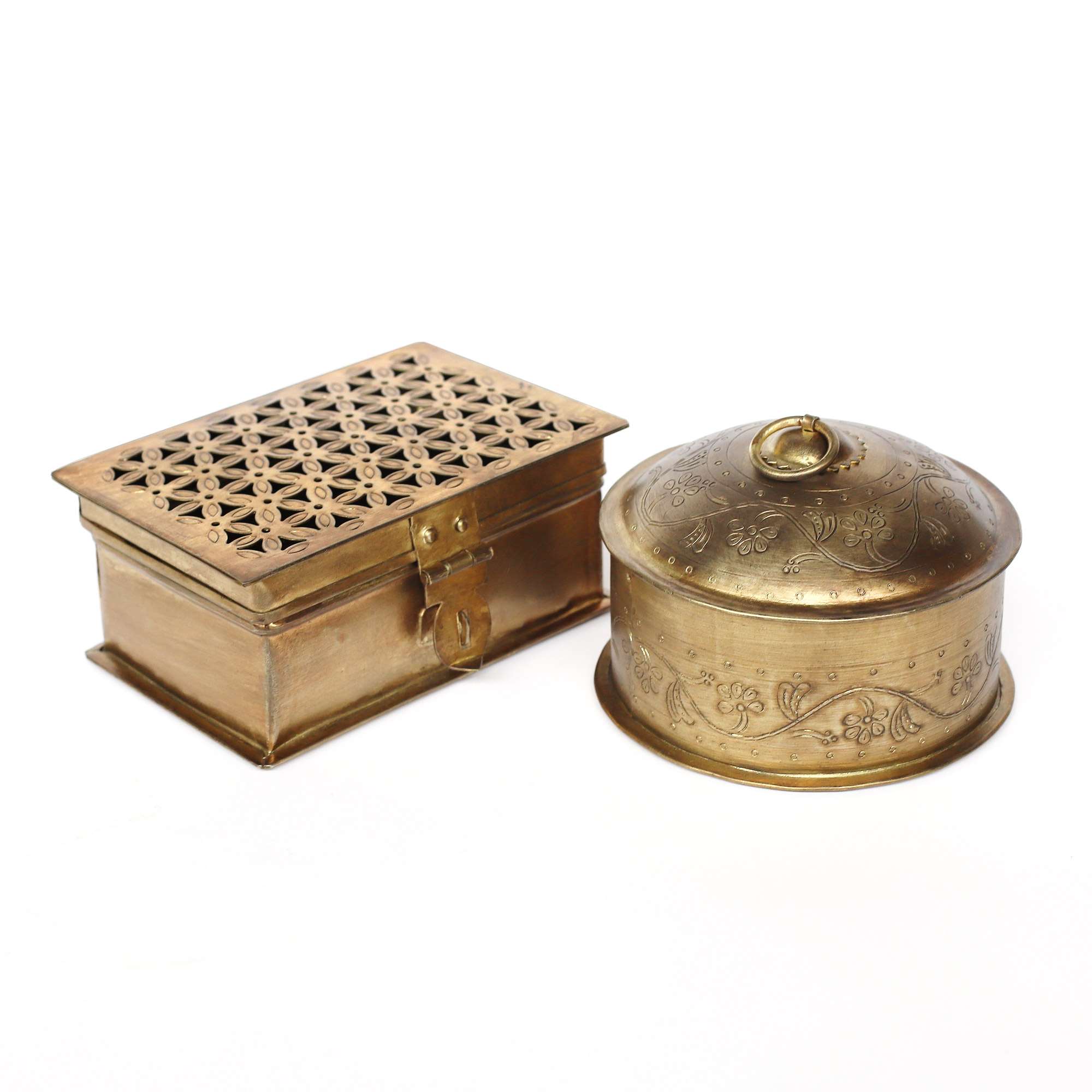 Metall-Schatulle 'Flower', antik gold, B 16 cm, L 11 cm, H 6,5 cm von fischer's lagerhaus