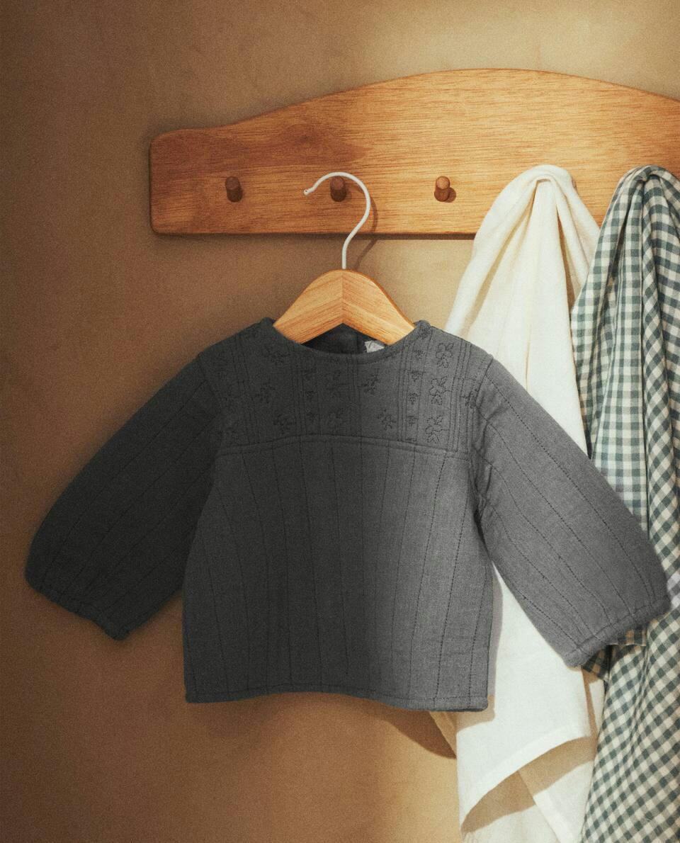 CAMISA ACOLCHOADA BORDADA