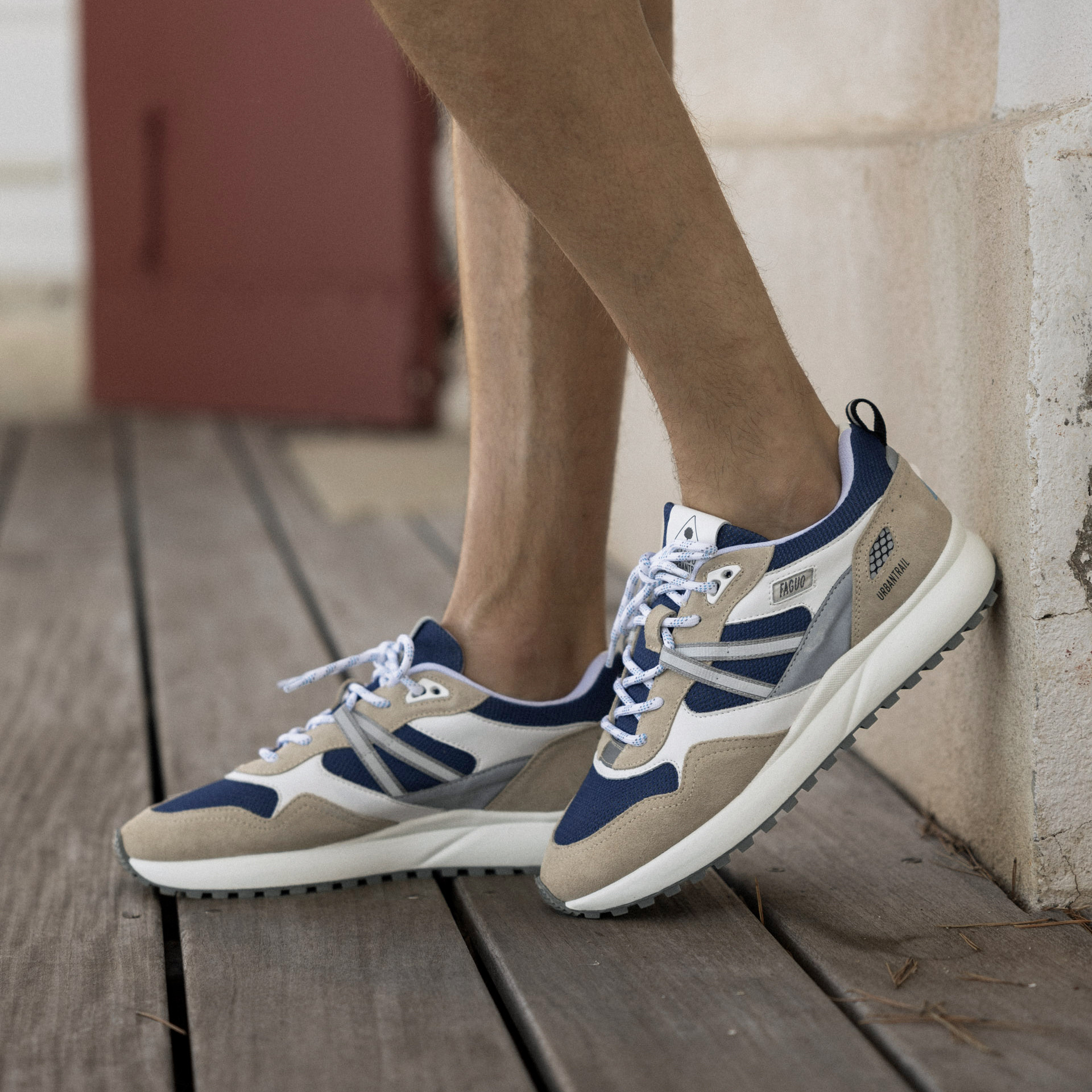 Runnings bleues & beiges polyester recyclé et suède - modèle urbantrail