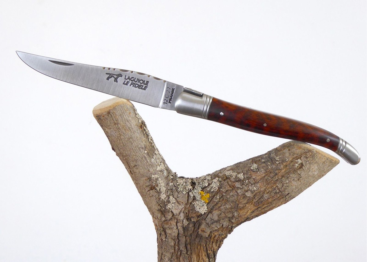 Couteau Laguiole bombé avec un manche en Amourette et mitres inox
