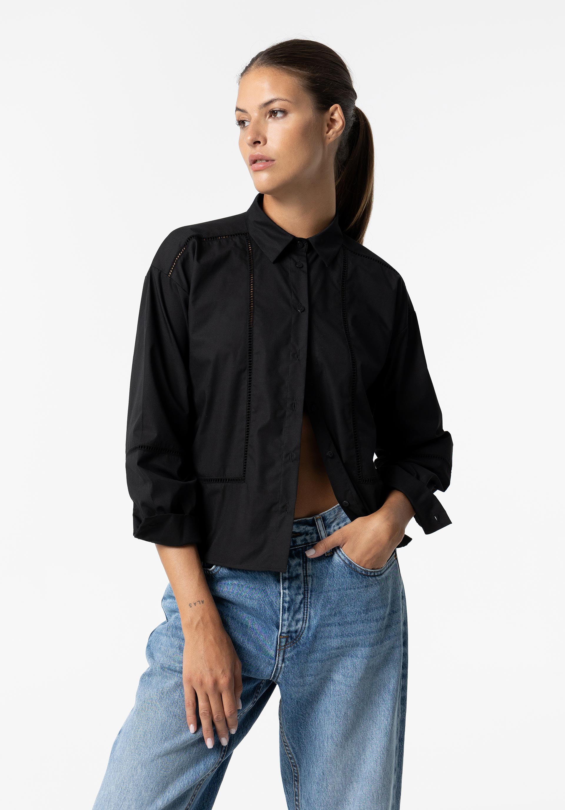 Camisa com Entremeios
