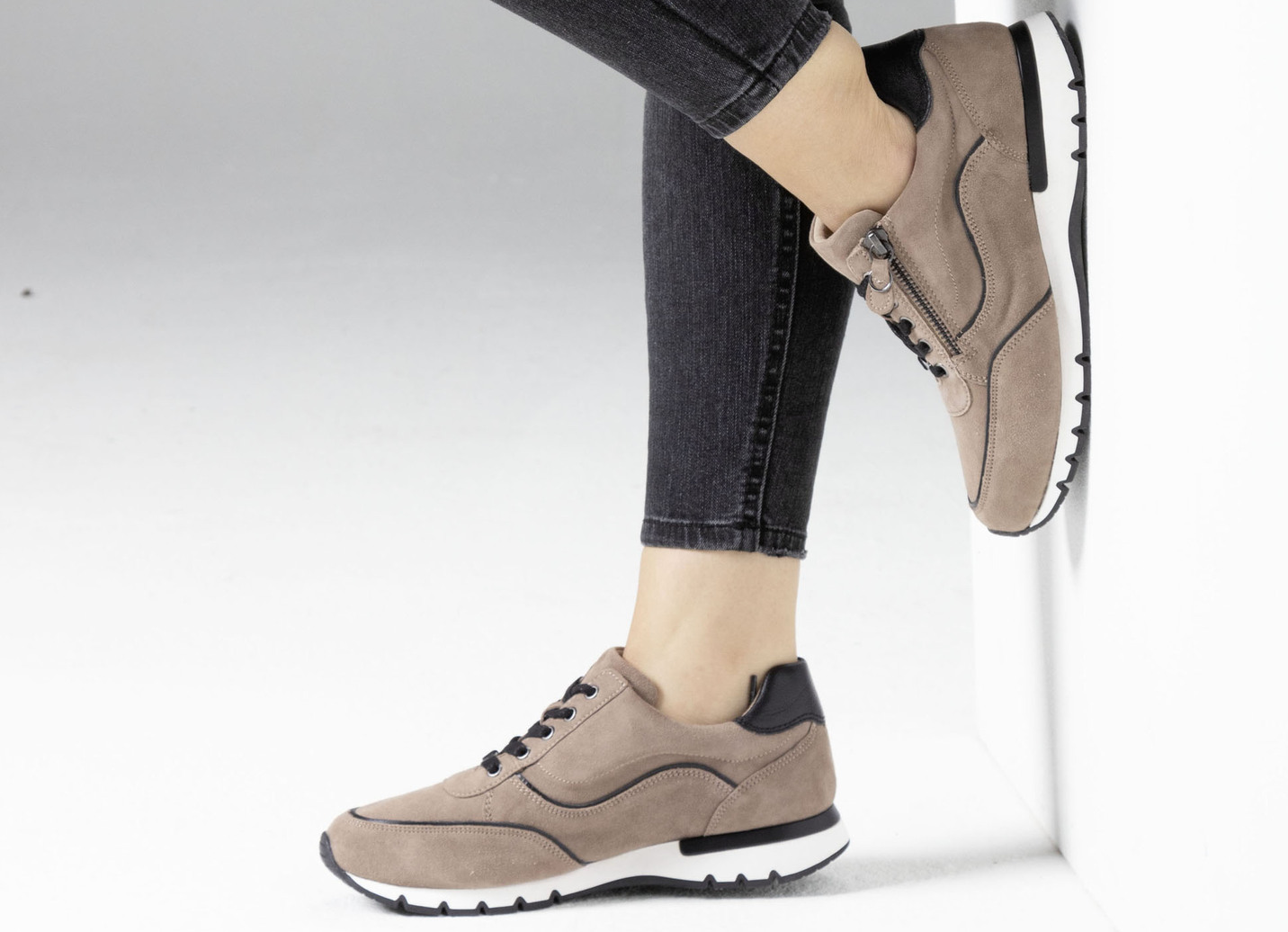 Caprice Schnürschuh mit praktischem Seitenreißverschluss