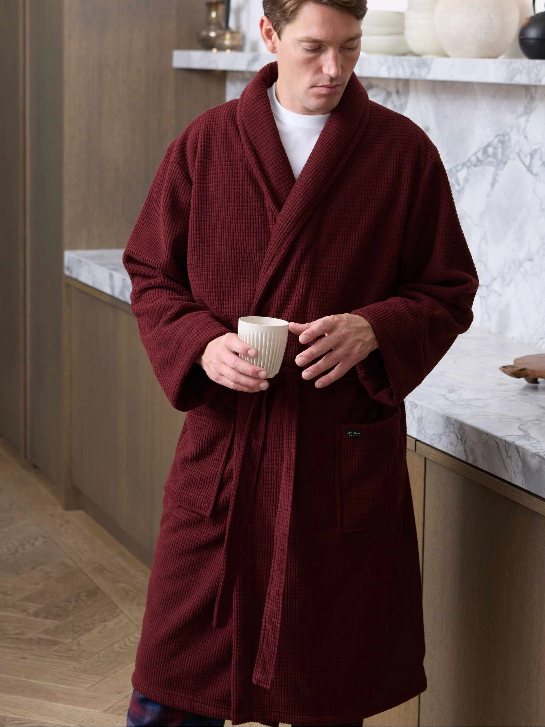 Savile Row Company Red Lightweight Soft Waffle Fleece Dressing Gown