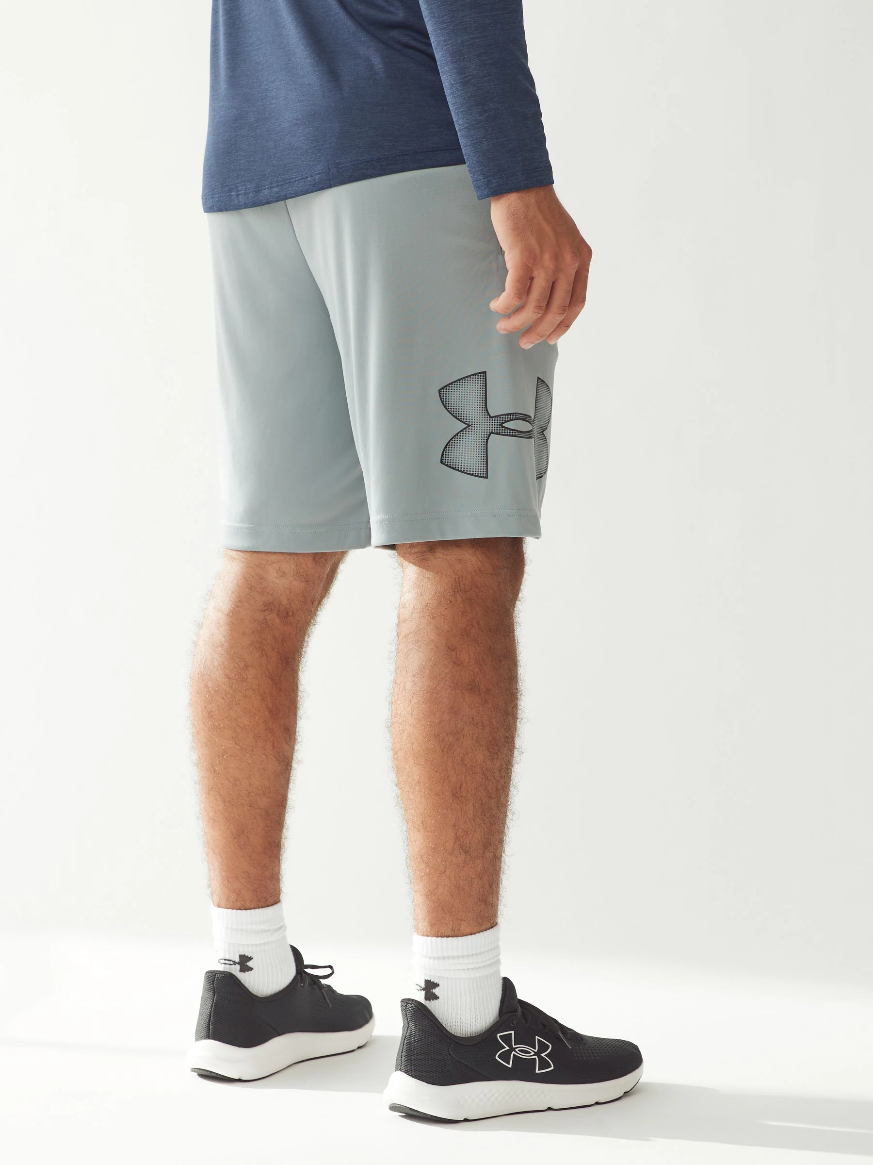 Lichtgrijs - Under Armour Tech shorts met grafische print