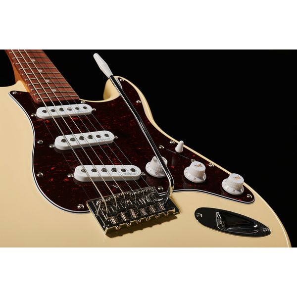 Harley Benton ST-62 VW Vintage Series Bundle