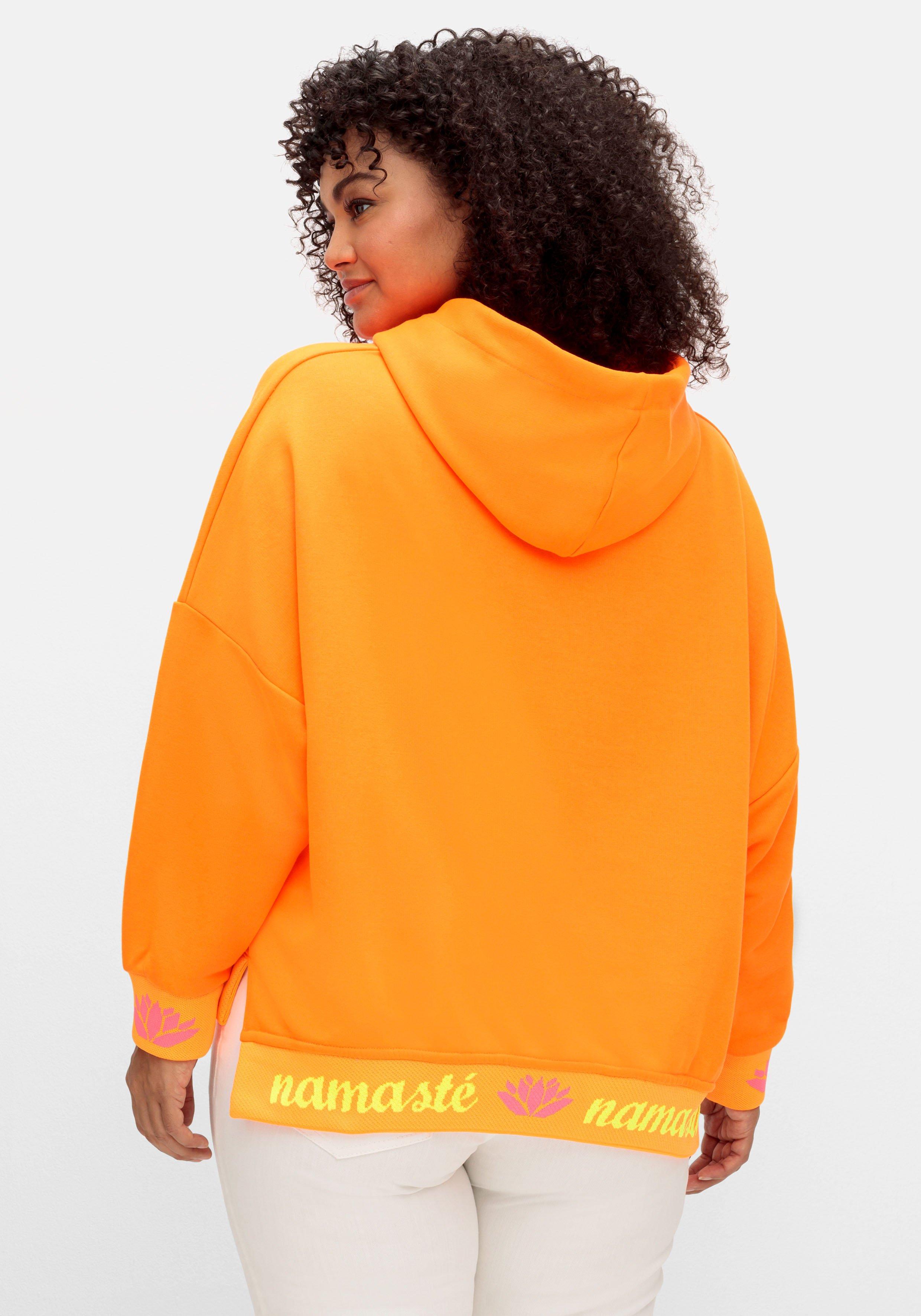 Kapuzensweatshirt mit Yoga-Frontprint