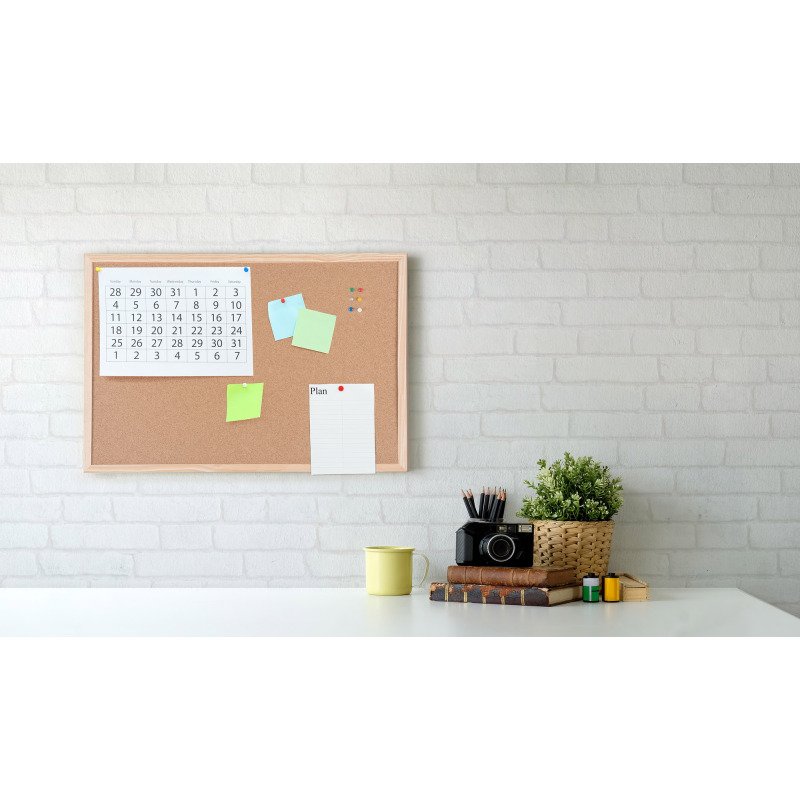 Tableau d'affichage en liège Basic de Bi-Office, surface en liège, cadre en bois naturel, 90 x 60 cm