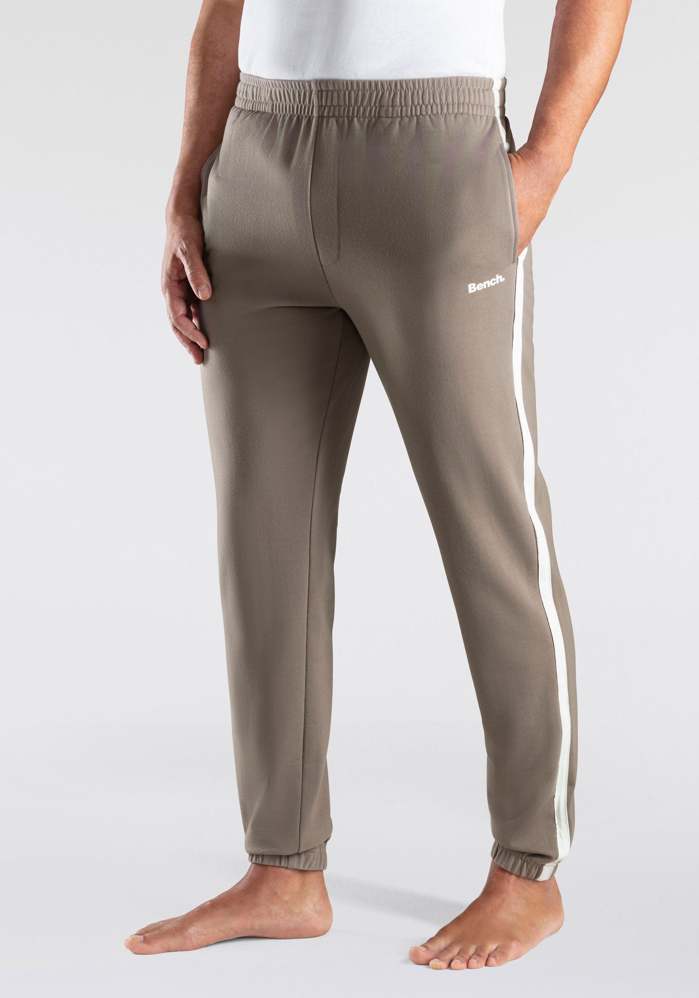 Bench. Loungewear Relaxhose »lange Relaxhose, Sweathose«  aus leichter Sweat-Qualität