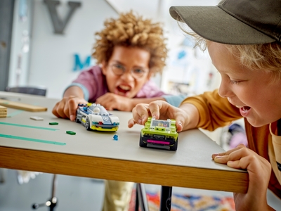 LEGO Politiewagen en snelle autoachtervolging (60415)