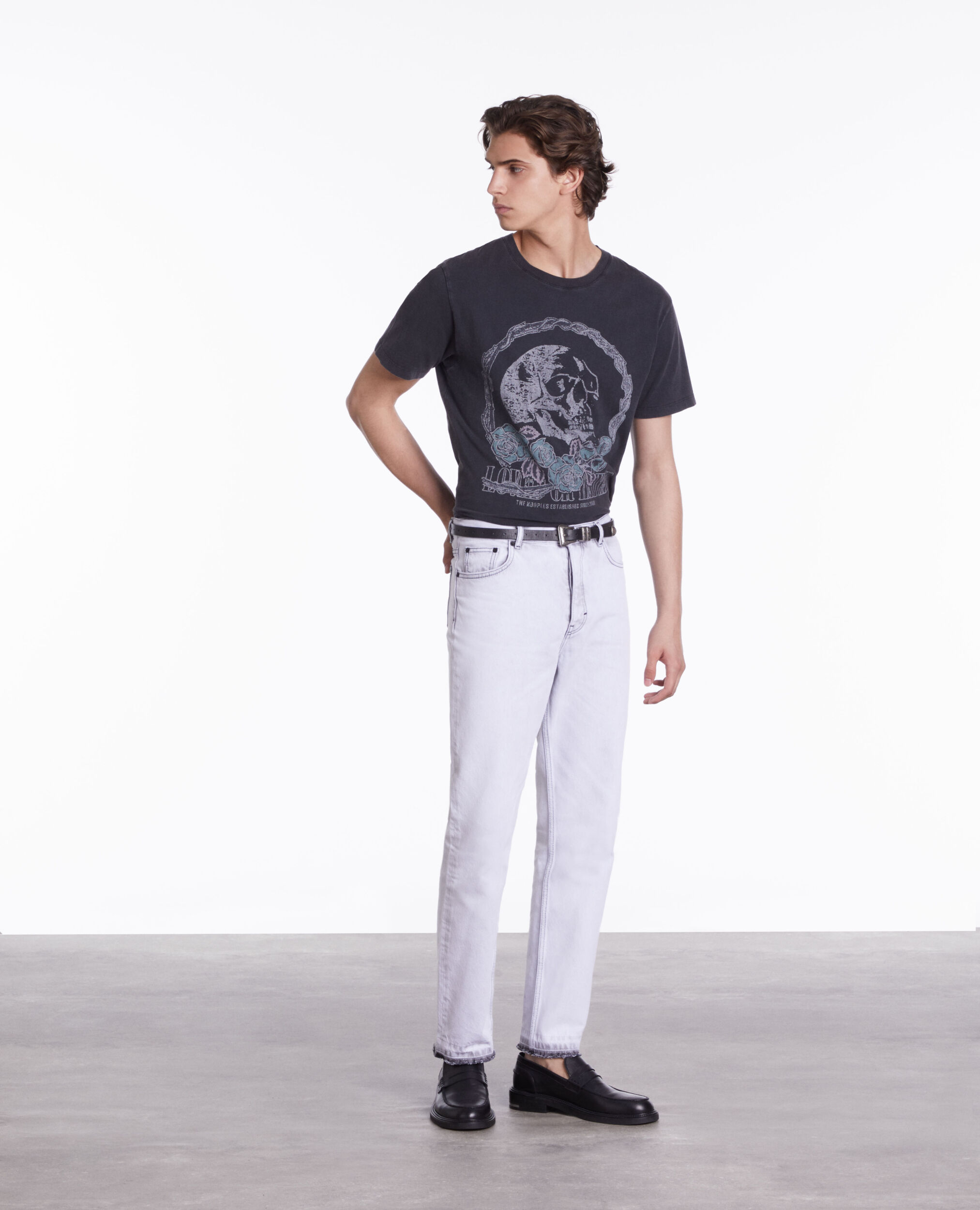 T-shirt noir avec sérigraphie Vintage skull
