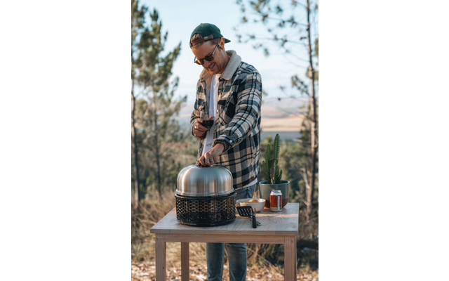 COBB Kohle Grill Pro Black + 6 Grillbriketts gratis