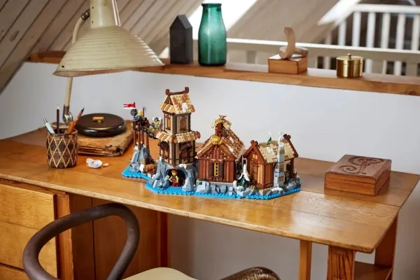 LEGO IDEAS 21343 VIKING LANDSBY
