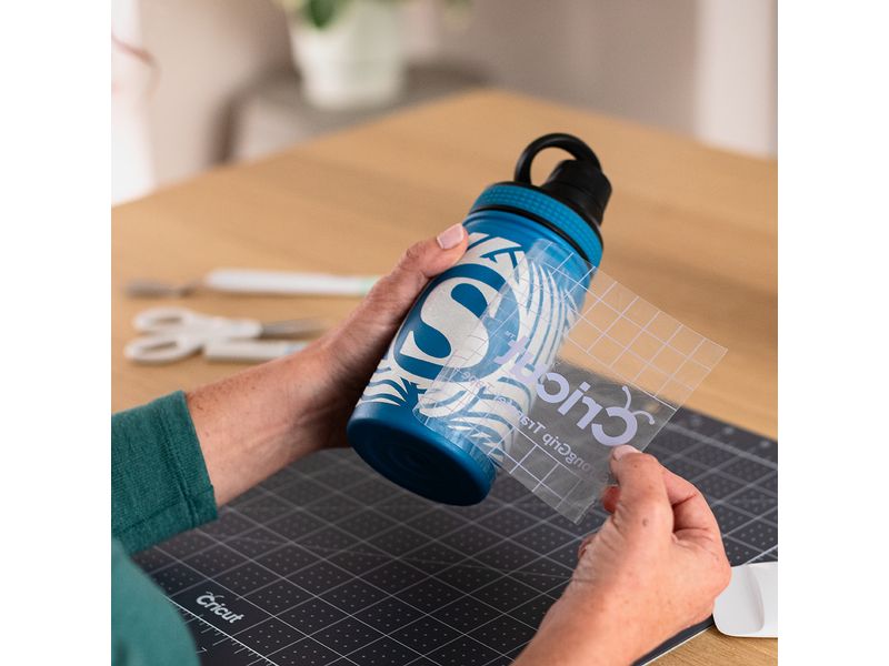 Cricut StrongGrip Transferfolie 30.5 x 122 cm, 1 Stück, Wei Hitzebeständige Vinylrolle