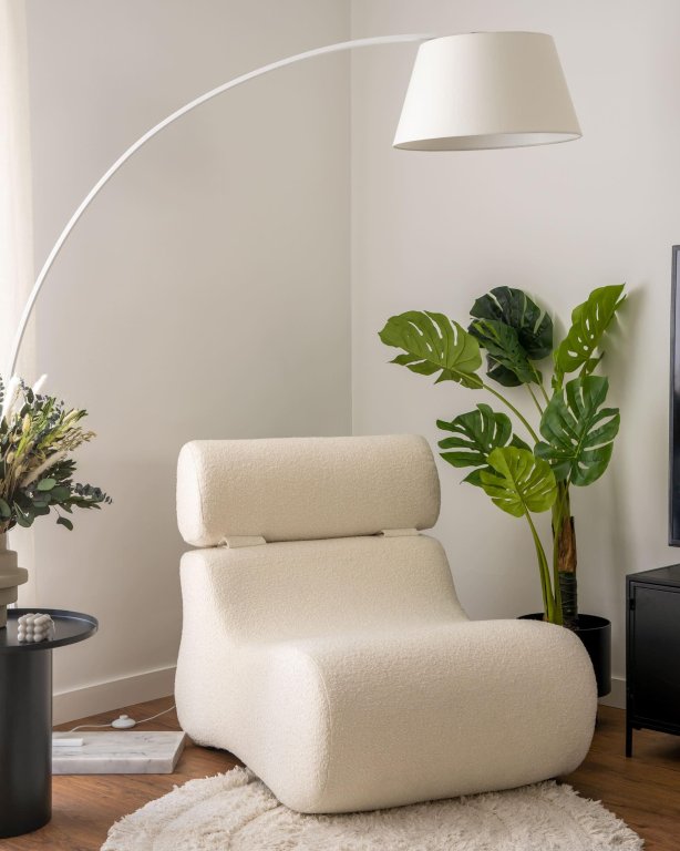 Kave Home Juhe booglamp zwart