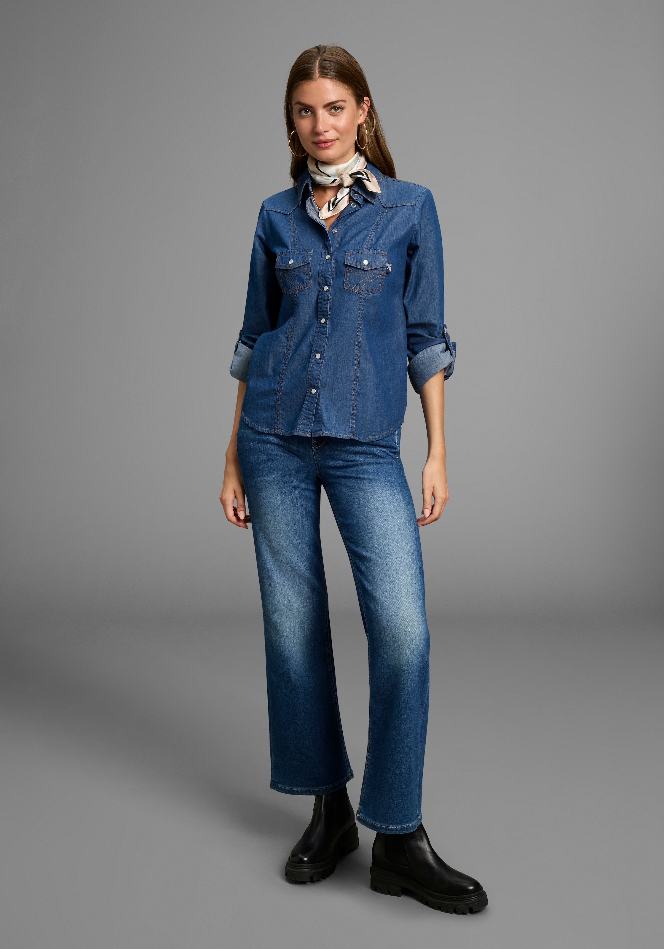 Laura Scott Nickituch mit grossem Milfleur Muster - NEW