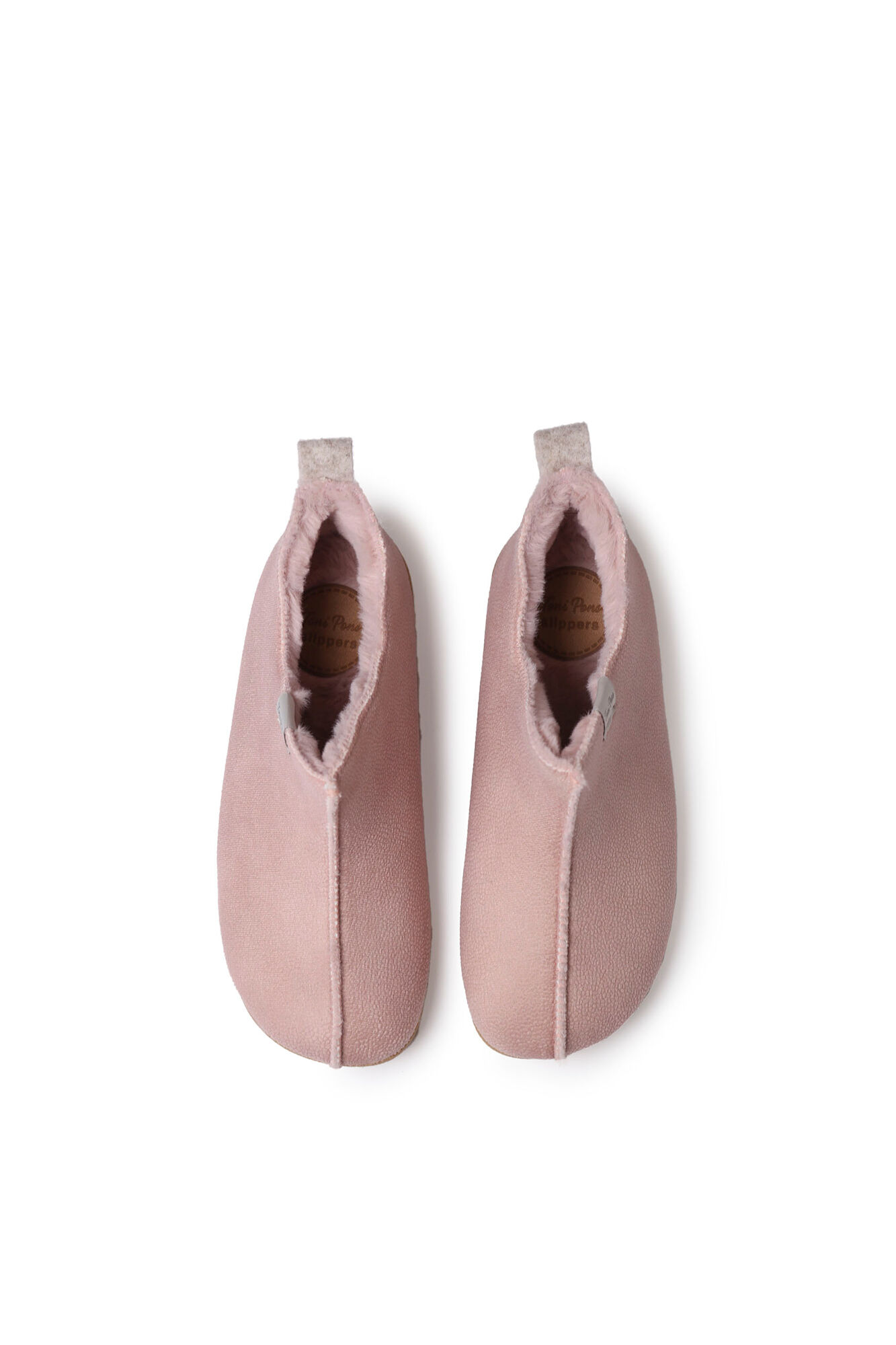 Bota feminina de cano curto em couro