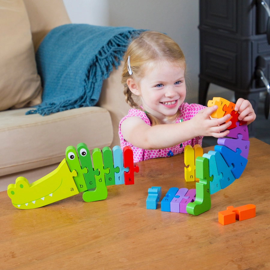 New Classic Toys Alphabet Puzzle-Krokodil