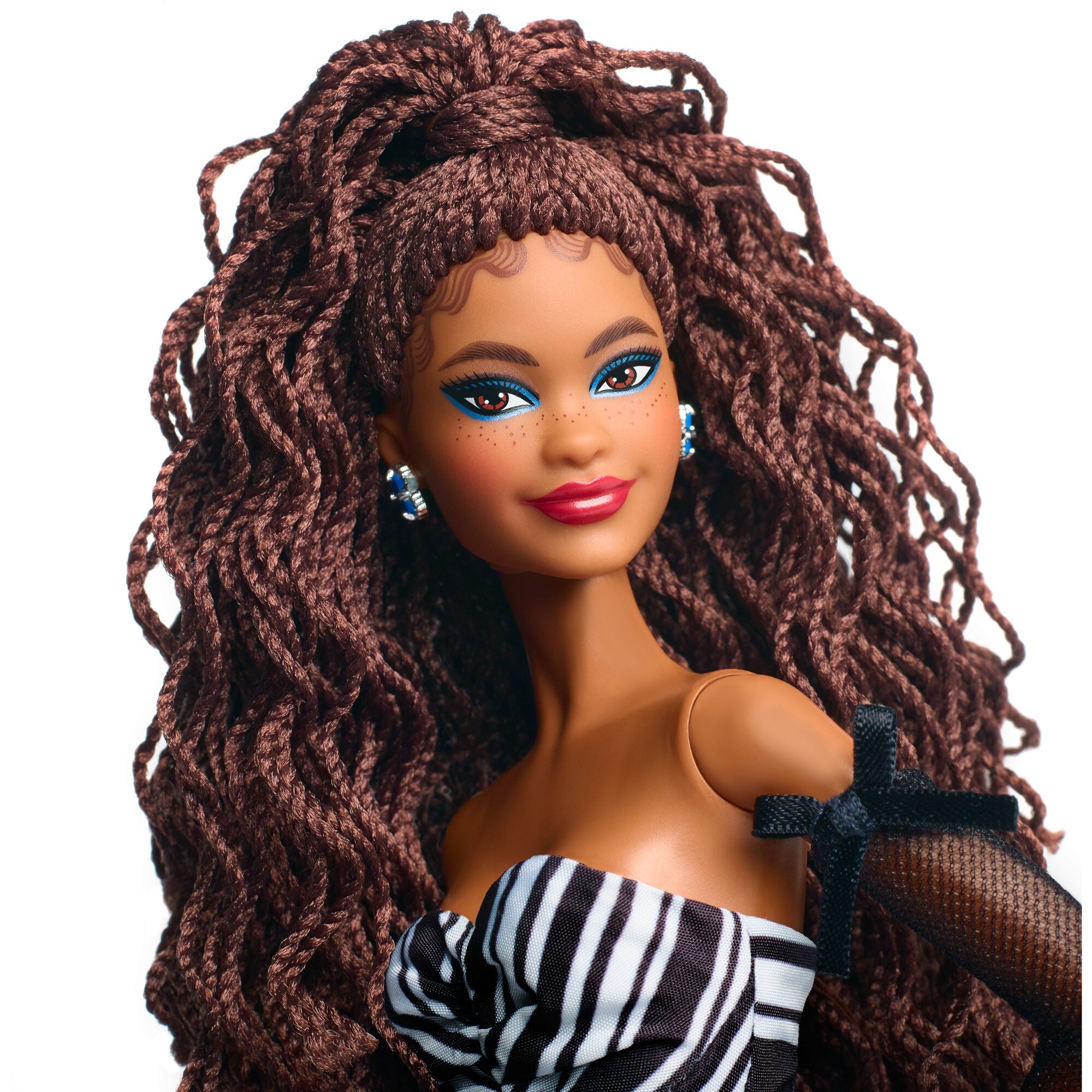 Mattel Puppe Barbie Signature Sammelpuppe zum 65. Jubiläum mit braunen Haaren und schwarz-weißer Robe