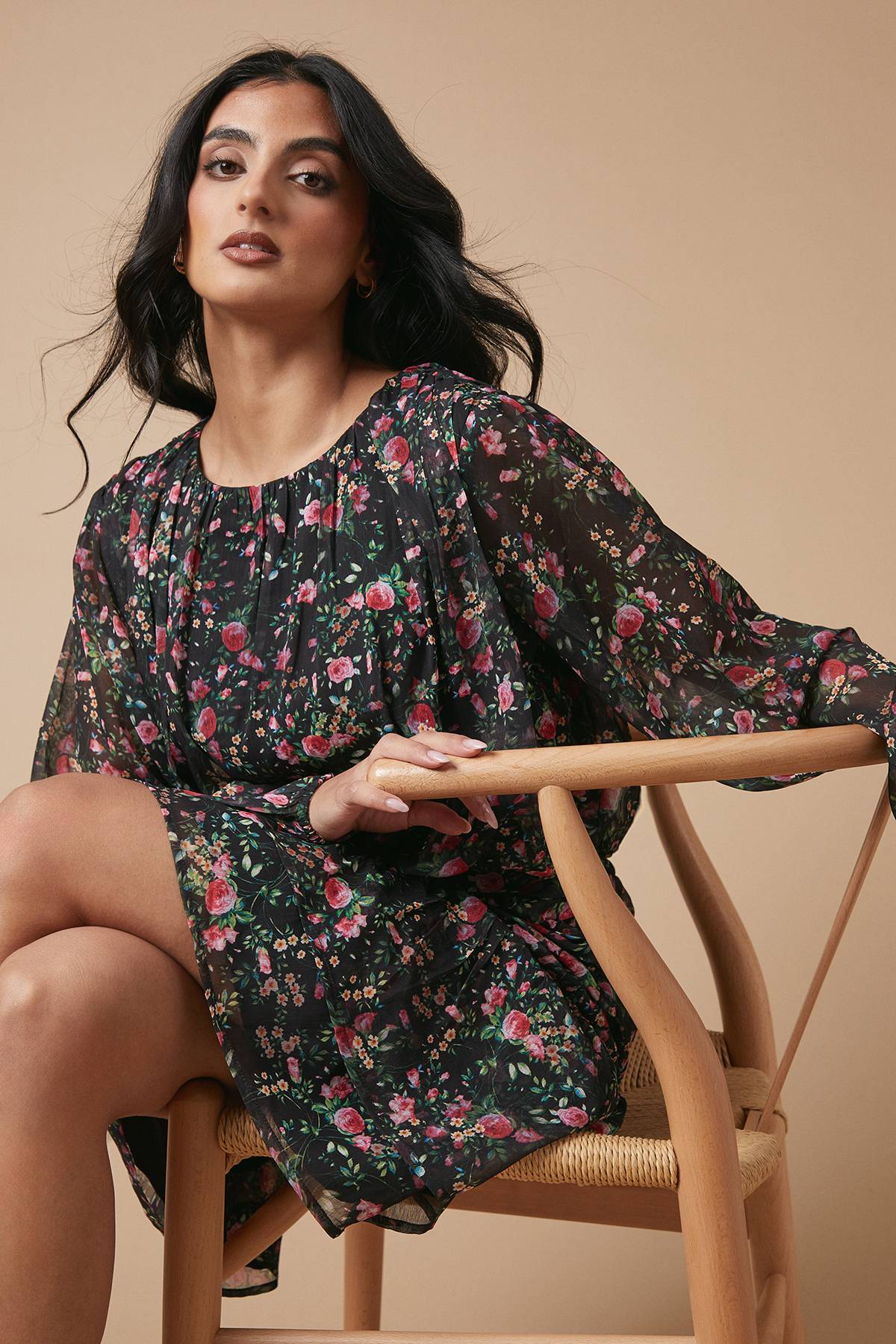 Oasis Robe Mini en Mousseline Florale Froncée et Plissée