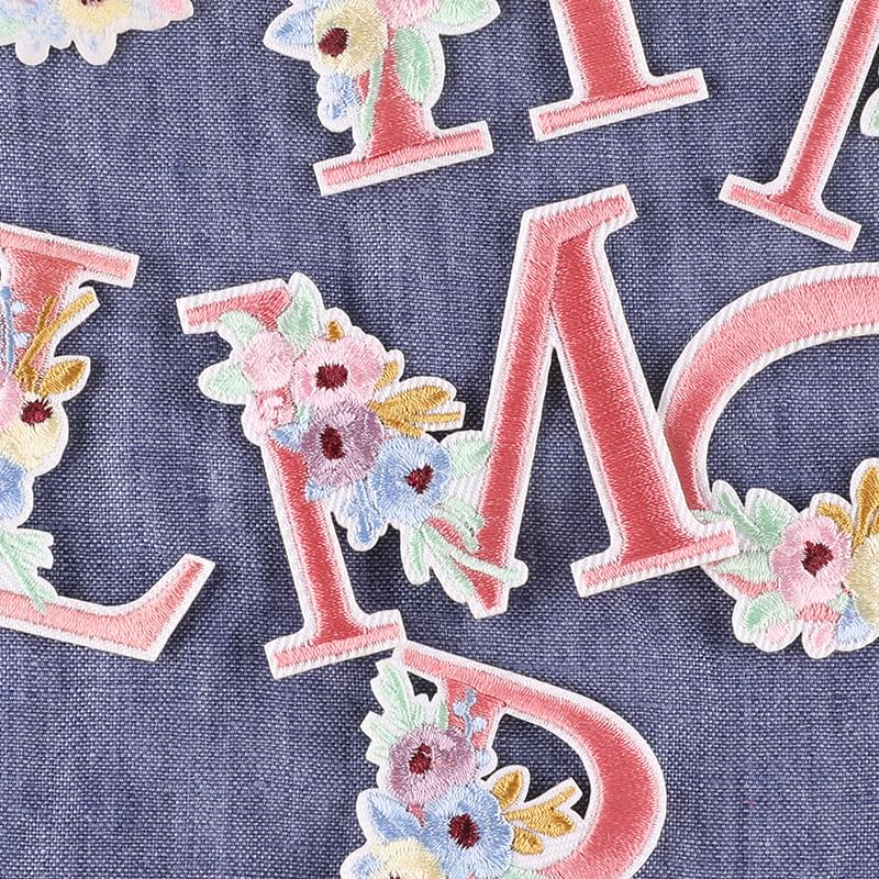 Embroidery Kingdom - Geborduurde applicatie met bloemenalfabet (verschillende ontwerpen)