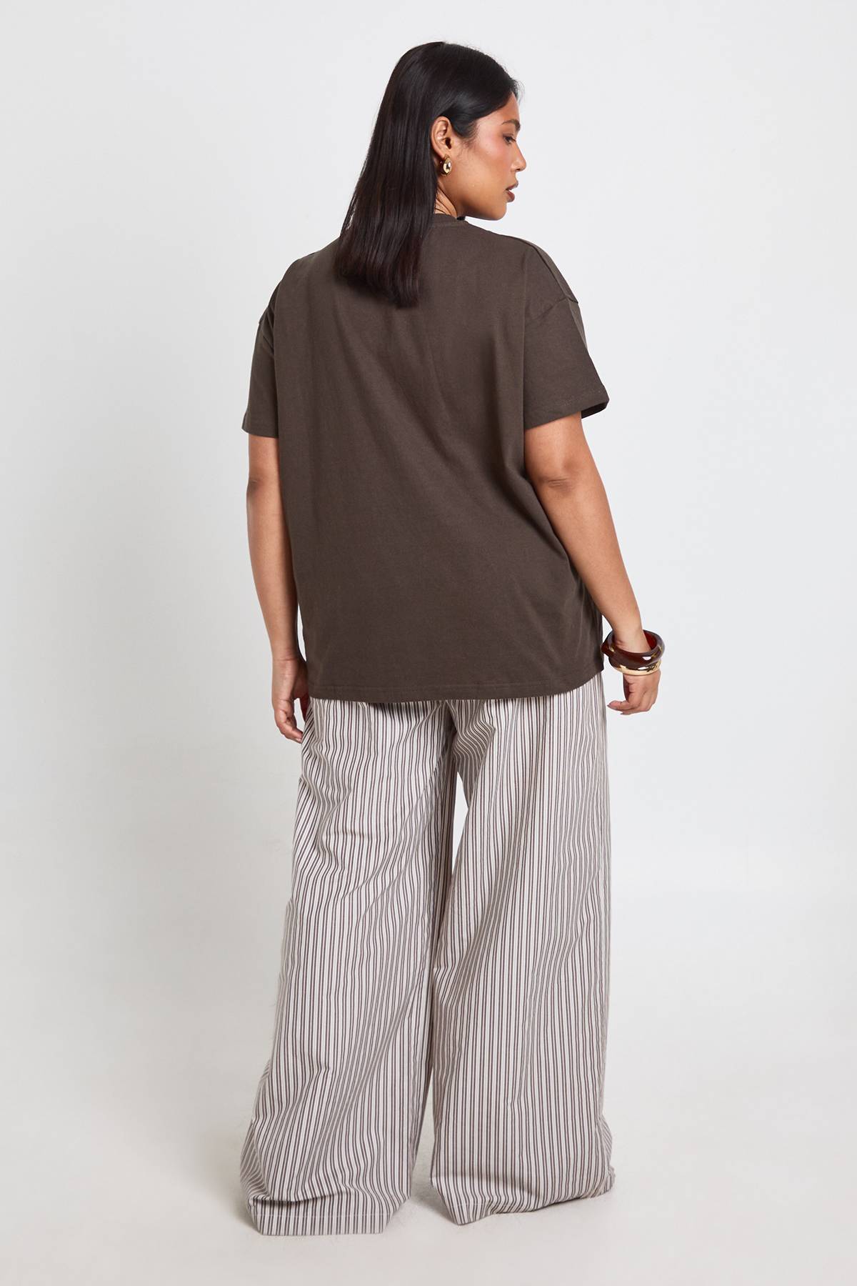 boohoo T-shirt Grande Taille À Manches Courtes Oversize Basic